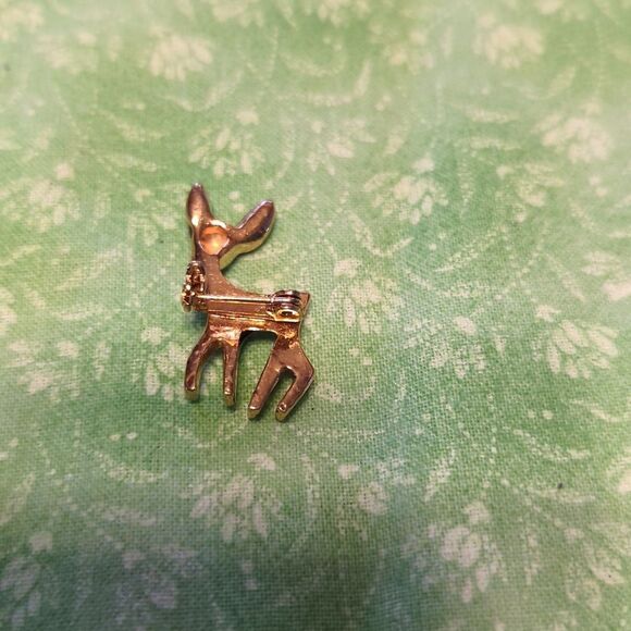 🛍️DEER PIN BROOCH WITH DETAIL - Picture 2 of 2
